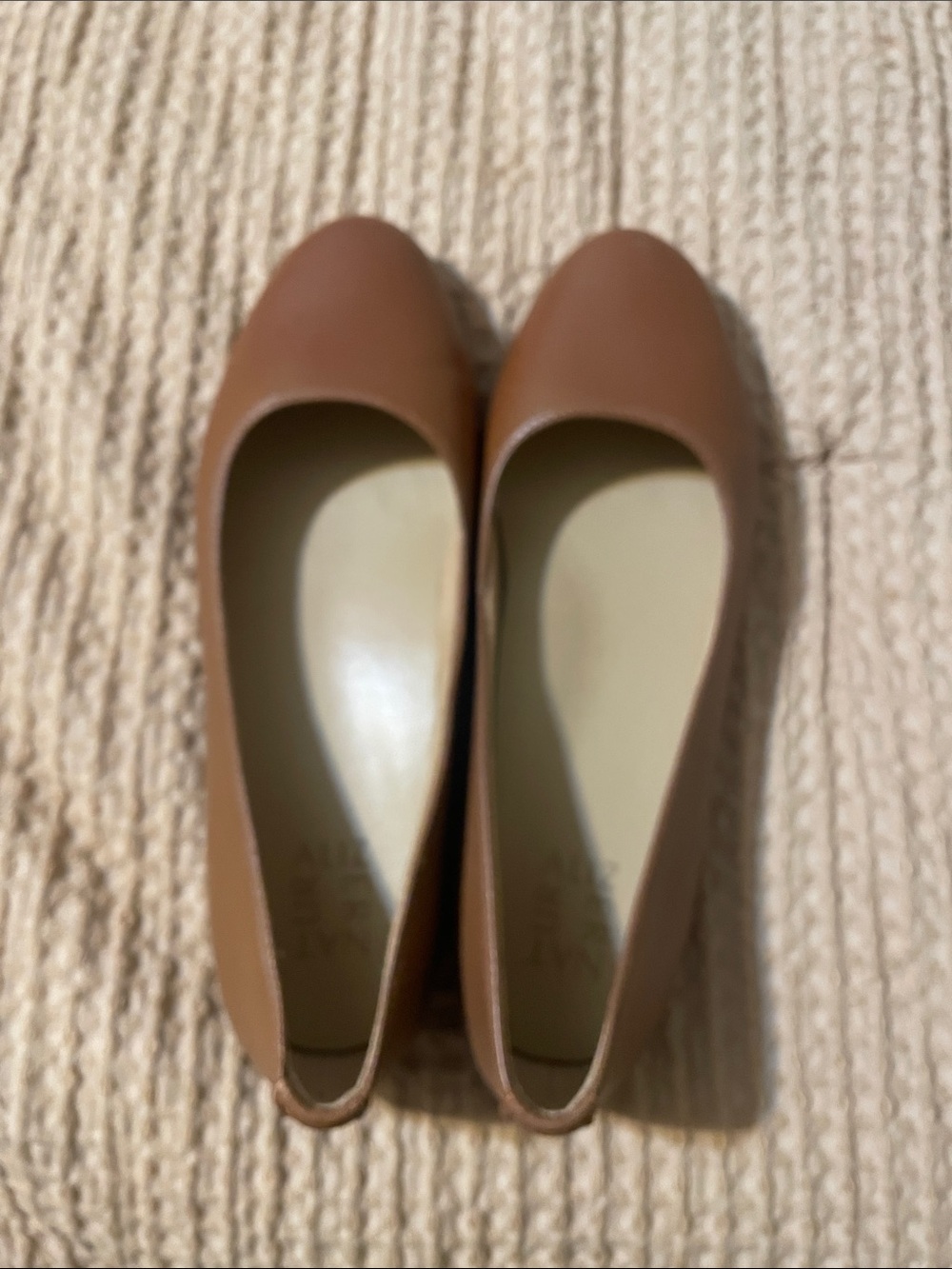 Naturalizer Women's Tan Slip-On Ballet Flats